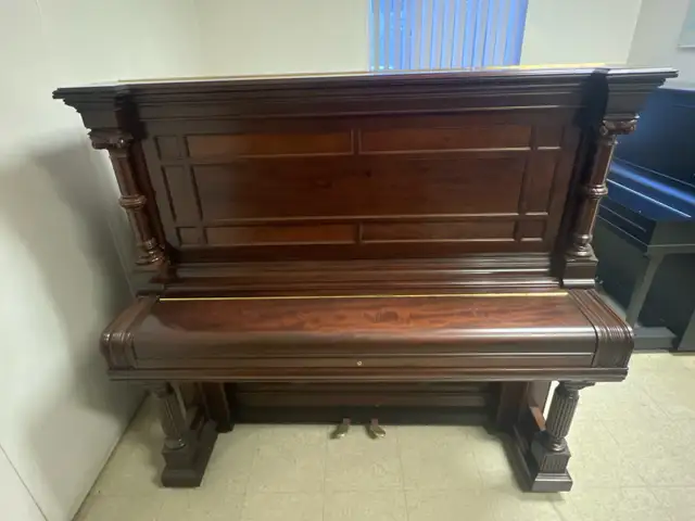 Rebuilt Steinway Upright Piano in Pianos & Keyboards in City of Toronto - Image 2
