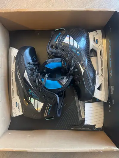 True TF9 Goalie Skates 5.5, View more