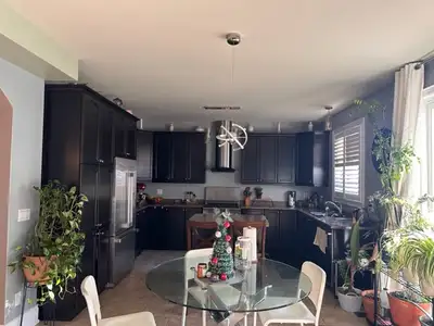 House for lease in Markham and Major Mackenzie Dr