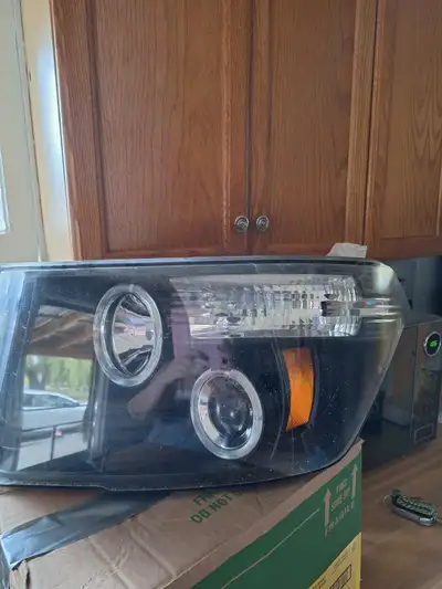 Headlights for dodge ram 2016