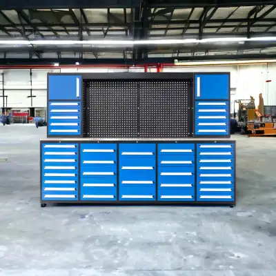 Notre numéro : +1 514-947-5188 Description: Ce 10FT-40D-3 est une combinaison d'établi et d'armoire,...