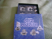 BNIB desk puzzler/ 4pc set/
