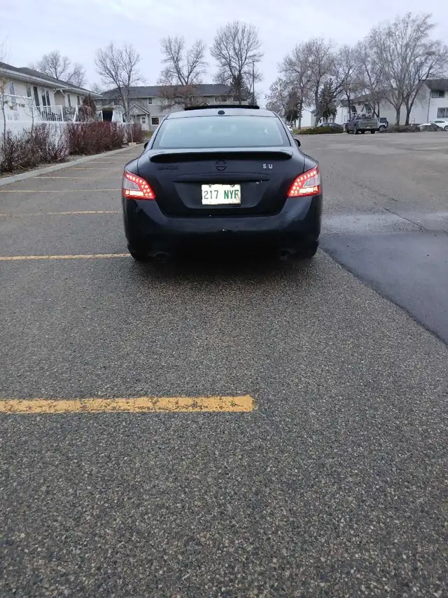 Nissan maxima in Cars & Trucks in Regina - Image 7