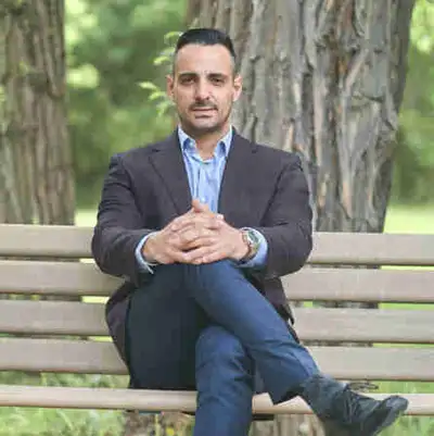 Real Estate Agent Emanuel Arruda, View more