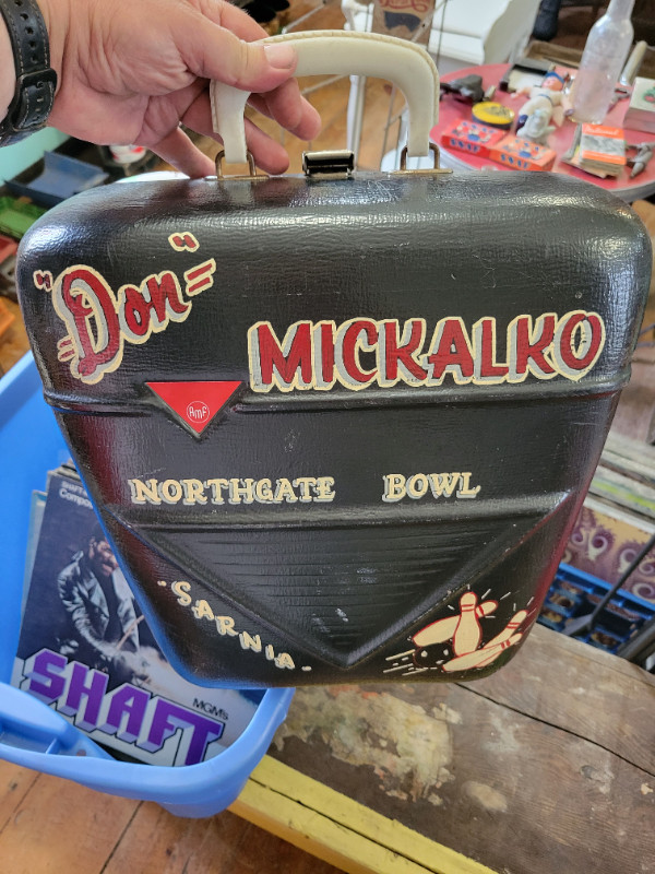 Vintage 50's Bowling Case in Arts & Collectibles in Owen Sound