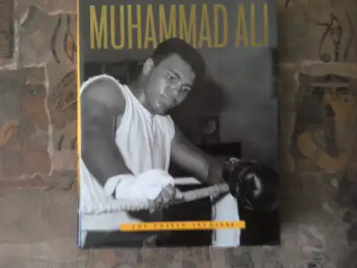 Book-The Unseen Archives MUHAMMAD ALI Hardback book is in excellent condition. The greatest pound fo...