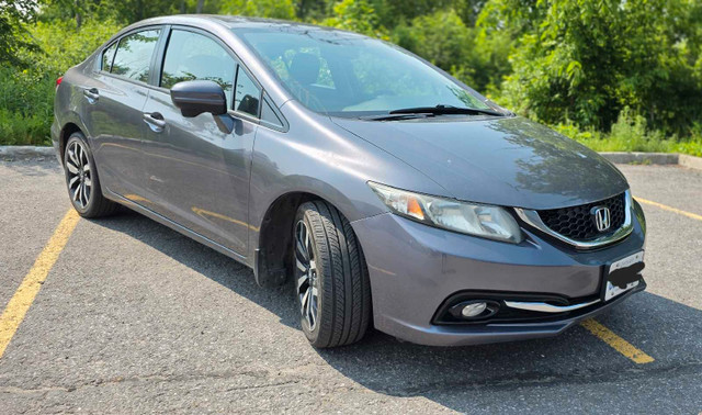 2015 Honda Civic Touring  Sedan in Cars & Trucks in Ottawa - Image 2