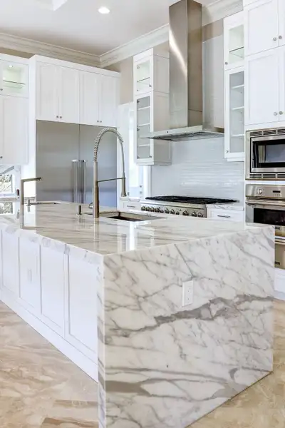 Kitchen Countertops Granite and Quartz Lots of options available With Delivery and Installations Con...