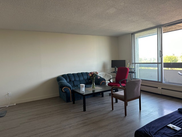 Private room for rent | Room Rentals & Roommates | Edmonton | Kijiji