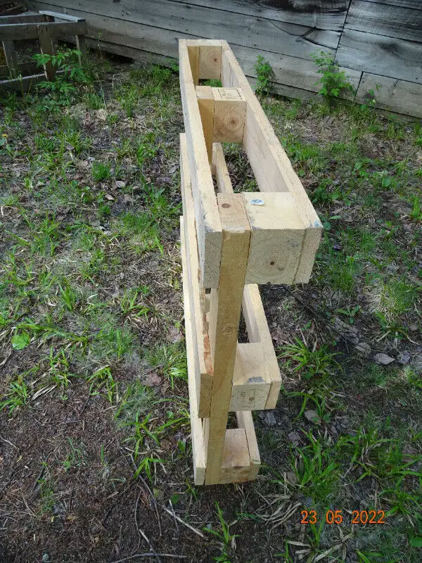 Palettes de bois en bois franc très solides. in Other in Lanaudière - Image 4