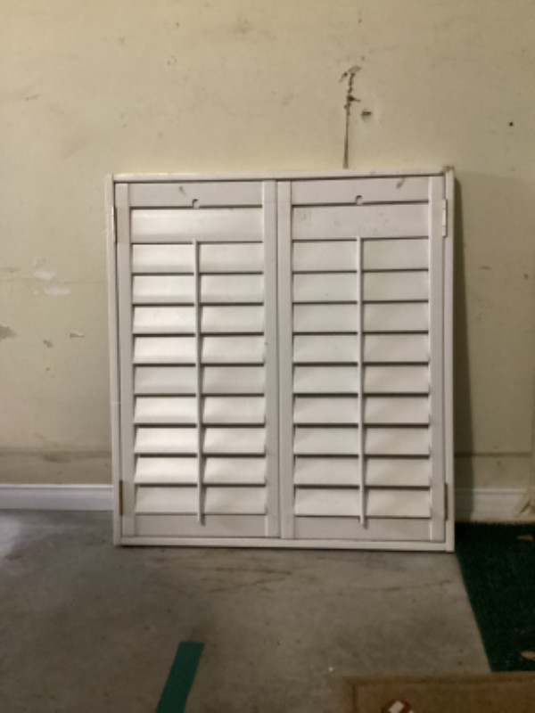 California shutter in Windows, Doors & Trim in Hamilton - Image 2