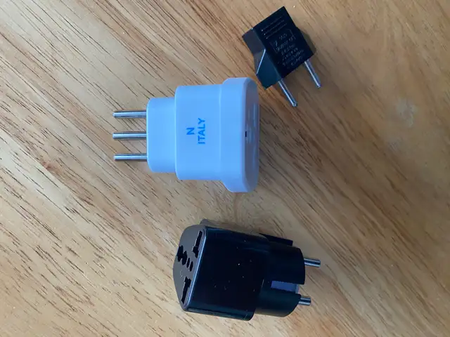 European Travel Adapter / Converter (Italy) in General Electronics in Kitchener / Waterloo - Image 6