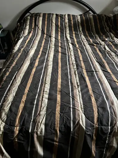 Queen size bed quilt, shams and bed skirt, View more