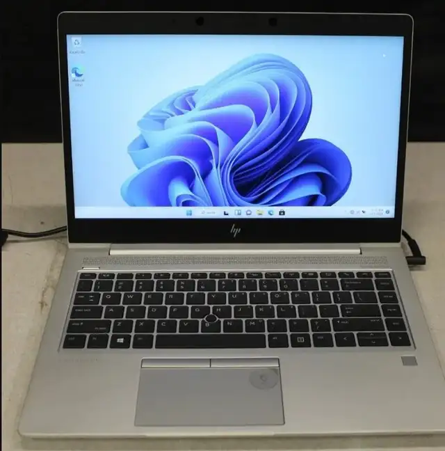 L Professional HP thin and light laptop, better than Surface Pro in Laptops in City of Montréal - Image 2