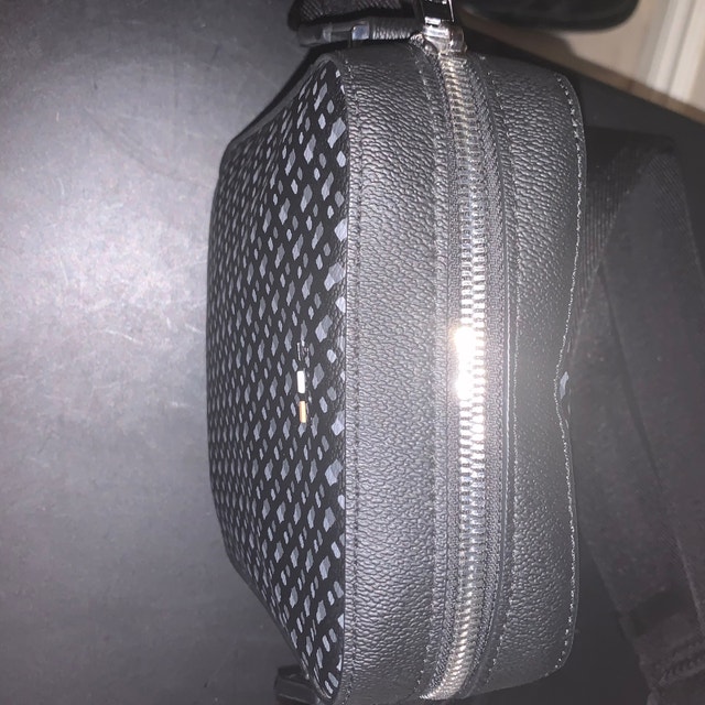 Genuine Leather Mint Condition Hugo Boss Messenger Bag Men's