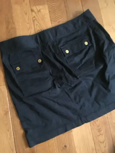Michael Kors women’s skirt excellent condition, View more