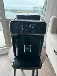 Espresso Machine Phillips - Like-New - $190 (Amazon $500)