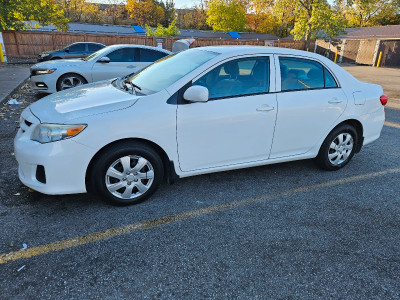 Well maintained 2013 Toyota Corolla Automatic vehicle for sale