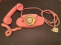 Vintage Rotary Dial Princess Phone ITT untested MCM  Barbie Pink