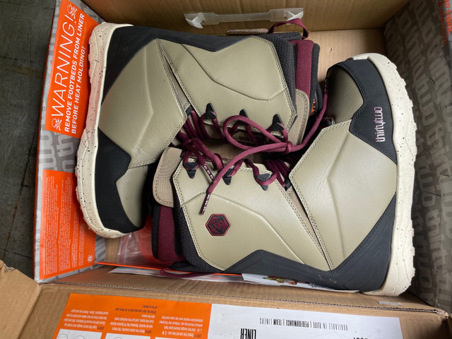 ThirtyTwo Lashed Bradshaw Size 9.5 men’s 2019/2020 brand new in Snowboard in Kingston - Image 3