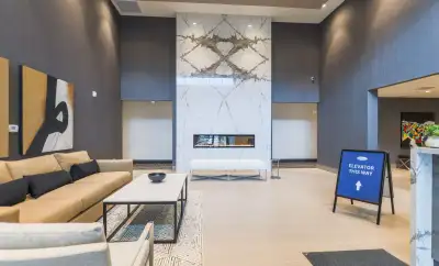 Newly built brand new 1 bedroom plus den Mattamy condo. Open concept layout with stainless steel kit...