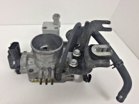 pieces auto parts Throttle body VSS injecteur IAC Sensor module