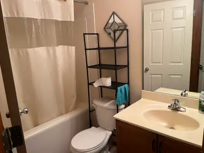 1 room available walking distance at 130 ave SE
