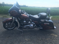 Harley Davidson FLHX 