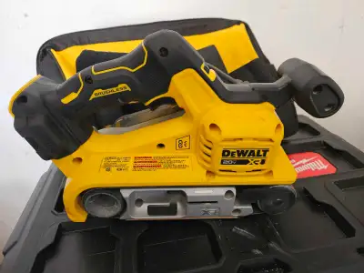 Dewalt 20v Max XR Brushless Belt Sander , View more