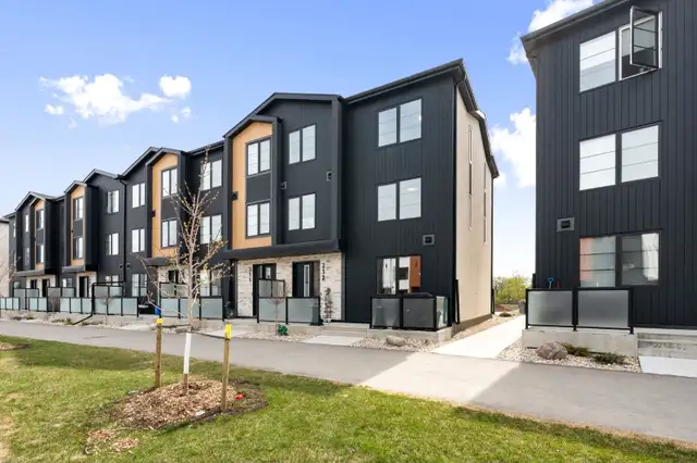 Townhouse Condo  3BED in Bison Run