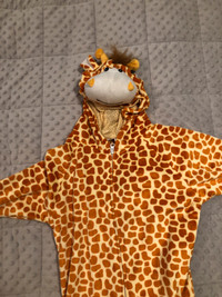 Giraffe costume for 3-4 years