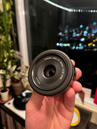 Canon 40mm f2.8 STM Pancake Lens