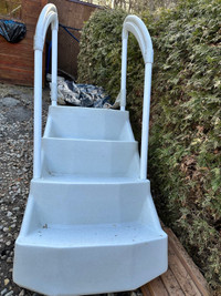 Pool stairs/Escaliers pour piscine