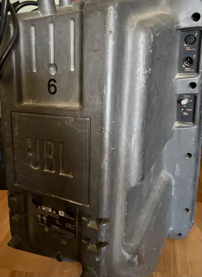 JBL eon 15 powered 800watts, View more