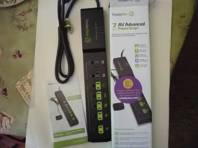 TRICKLE STAR – 7 AV ADVANCED POWER STRIP in Other in Barrie - Image 2