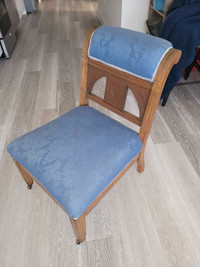 ***Chair~Antique***