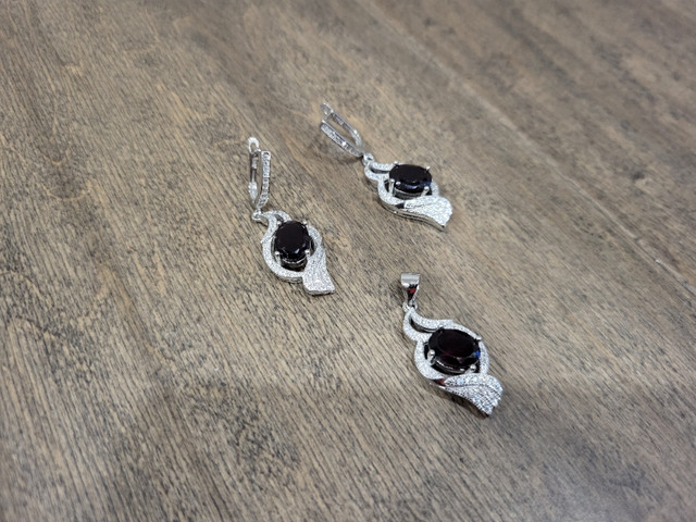 Brand New Silver Garnet Earrings & Necklace Pendant For Sale in Jewellery & Watches in London - Image 3