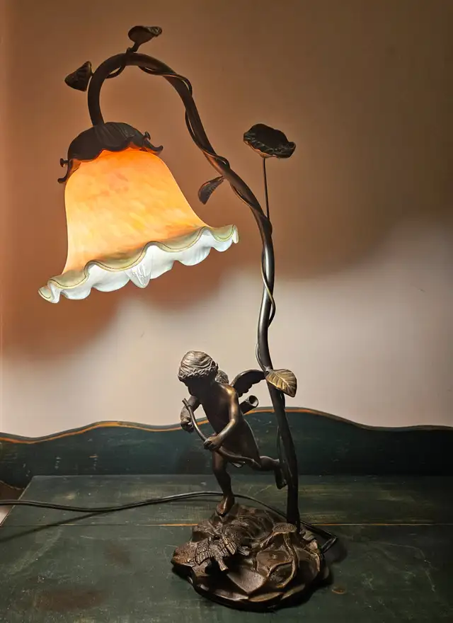 ANTIQUE ART DECO SIGNED BRONZE TABLE LAMP in Indoor Lighting & Fans in City of Toronto - Image 2