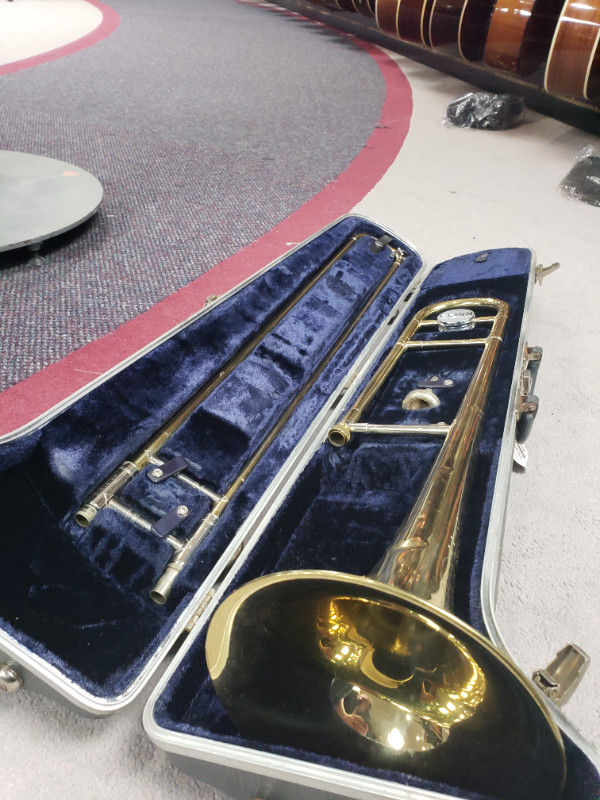 conn director's shooting stars trombone -60's- with case & MP in Brass in Cole Harbour