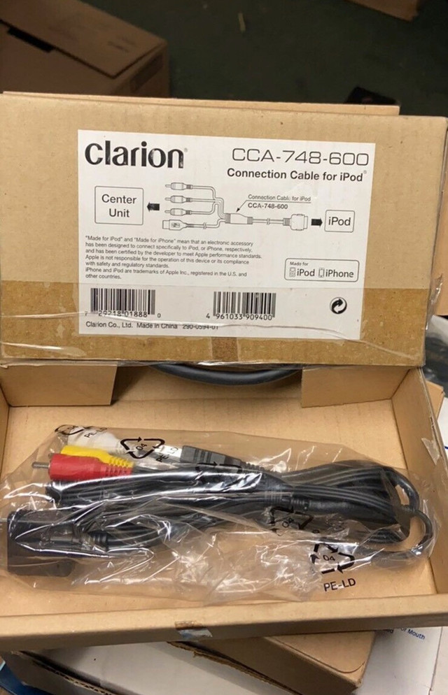CLARION CONNECTION CABLE FOR iPOD CCA-750-600 in iPods & MP3s in City of Toronto