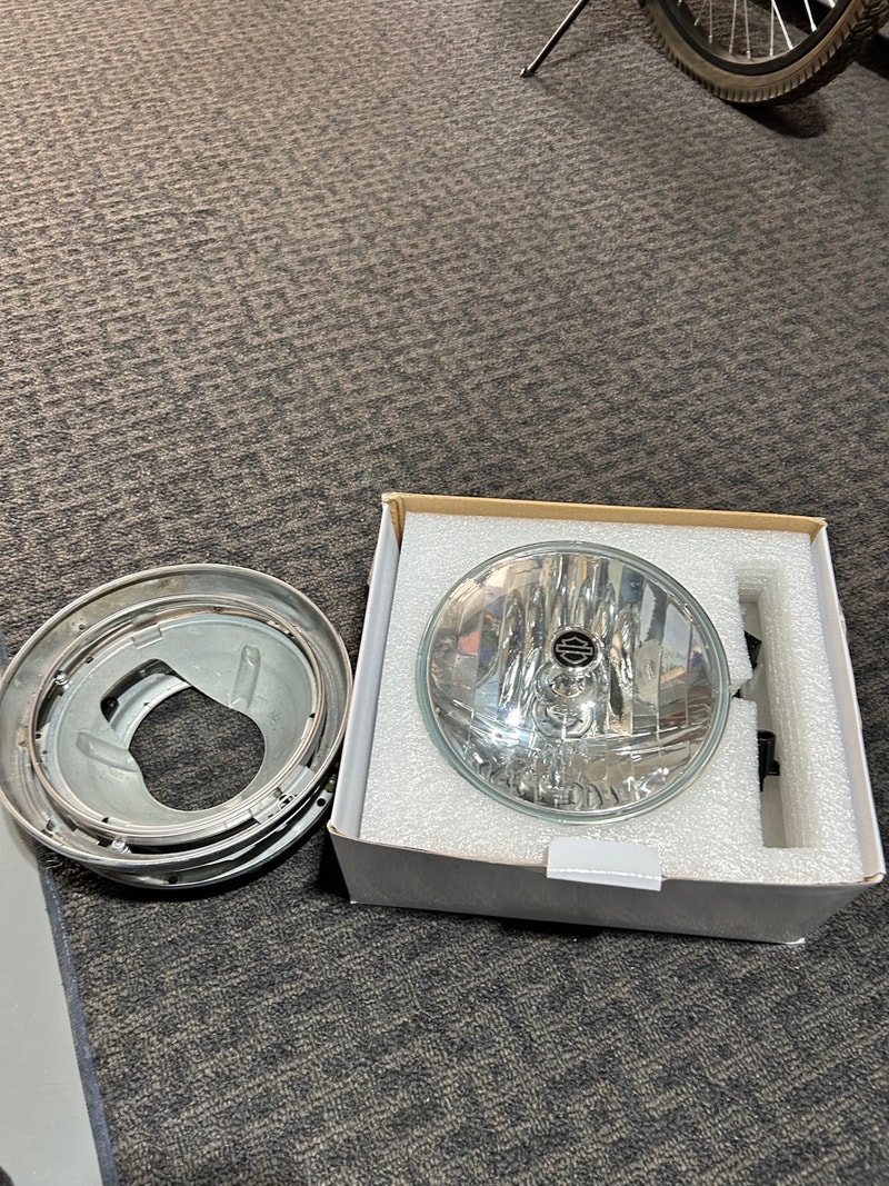Harley Davidson headlamp and housing kit Motorcycle Parts