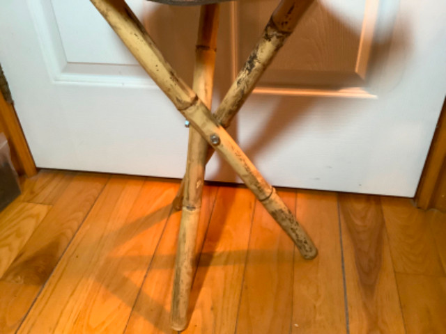 Vtg Aztec Mayan Style Leather Folding Tripod Seat Bamboo Legs in Home Décor & Accents in Belleville - Image 4