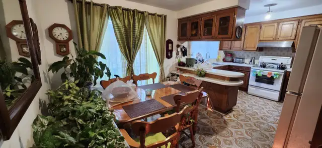 Private room all inclouded, for girl student only, in St-Leonard