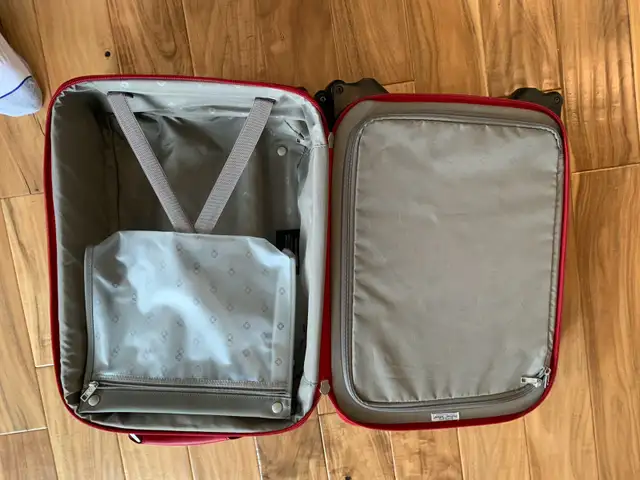 Samsonite small suitcase in Other in London - Image 3