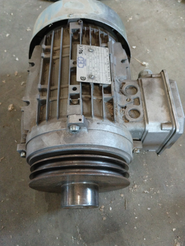 9 HP 3 phase motor in Other Business & Industrial in Fredericton - Image 2