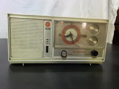 Vintage Westinghouse Tube Radio (942LN6) - Restoration Project, View more