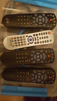 Remote control for receiver (Bell,Dish) manette de Bell