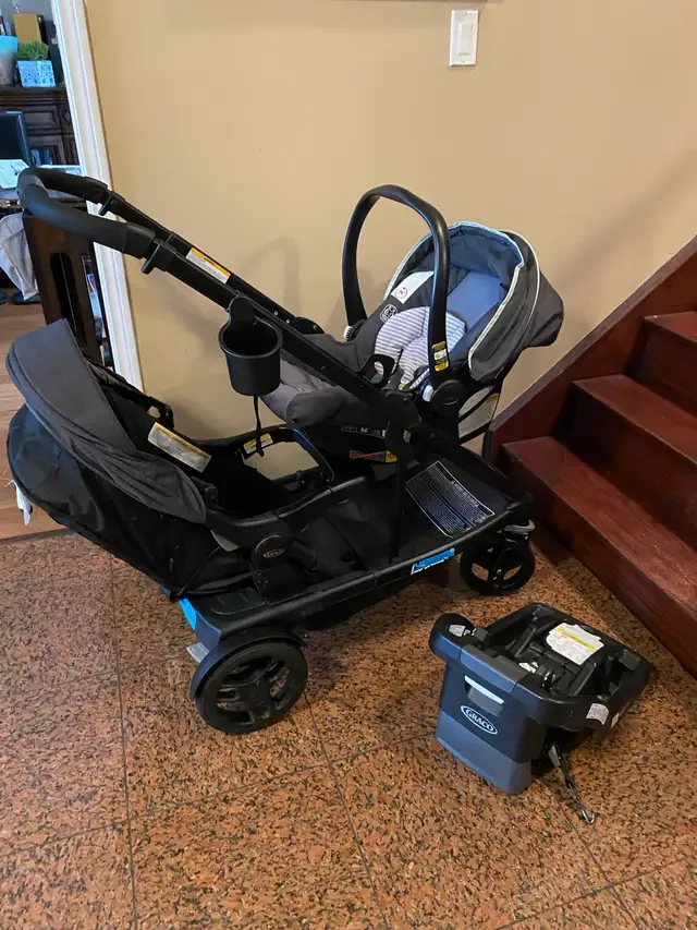 Graco stroller 5 in 1 with car seat , base  in Strollers, Carriers & Car Seats in Markham / York Region - Image 8