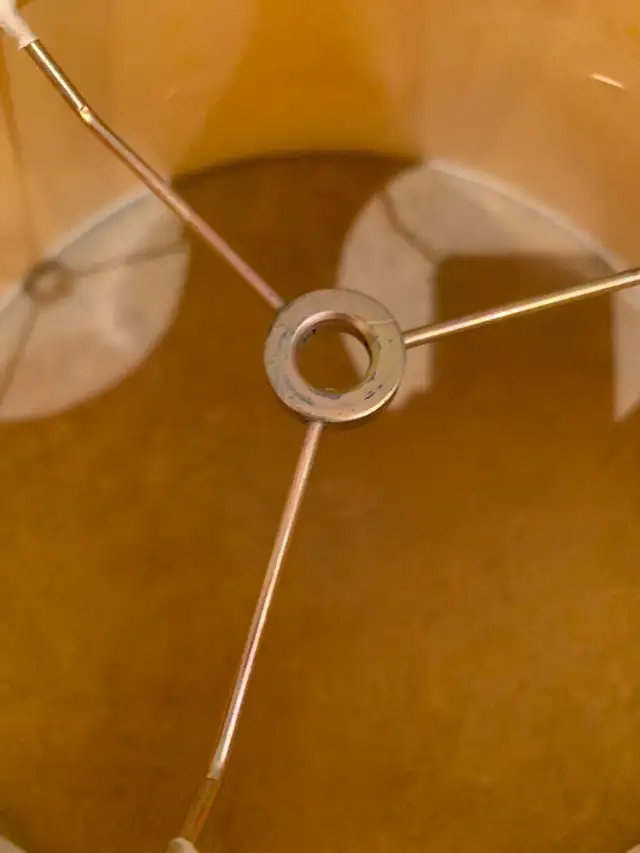 Lamp shade  in Indoor Lighting & Fans in Mississauga / Peel Region - Image 5