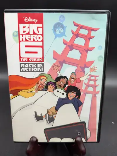 Teen genius Hiro Hamada, Baymax the robot, and their friends defend the city of San Fransokyo as sup...
